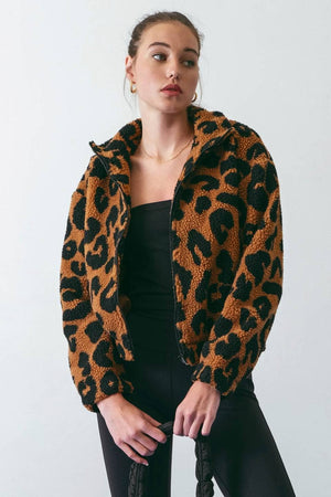 
                  
                    Load image into Gallery viewer, Leopard Zip Up
                  
                