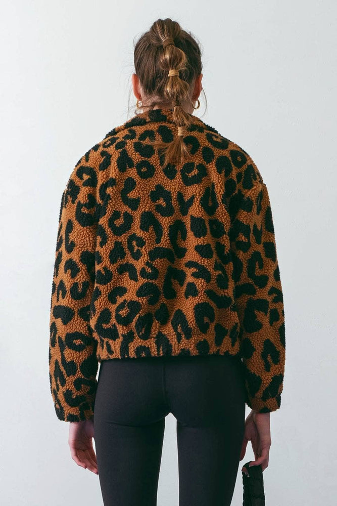 
                  
                    Load image into Gallery viewer, Leopard Zip Up
                  
                