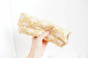 
                  
                    Load image into Gallery viewer, Aromatherapy Neck Wrap - Golden Sun
                  
                