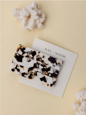 
                  
                    Load image into Gallery viewer, Flora Clip Set In Coco Cream
                  
                
