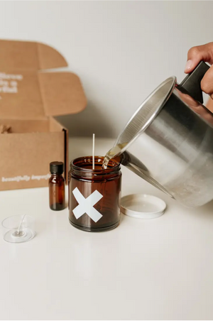 
                  
                    Load image into Gallery viewer, Pour Your Own Soy Candle Kit
                  
                
